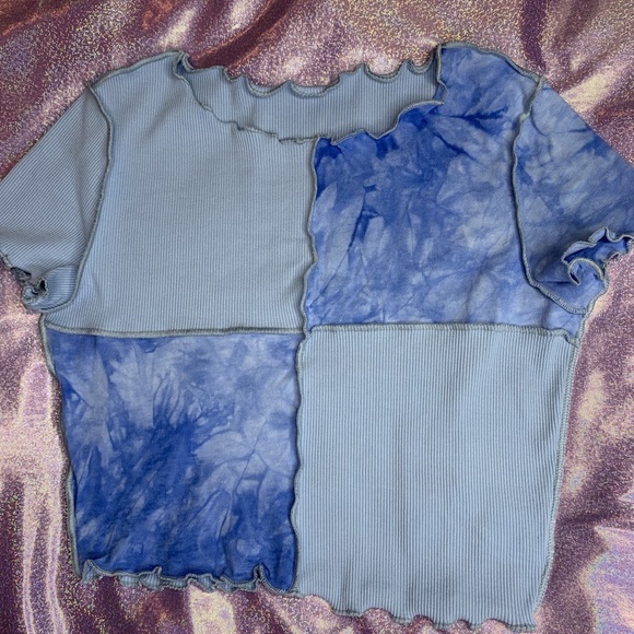 Color Block Top - Picture 2 of 4